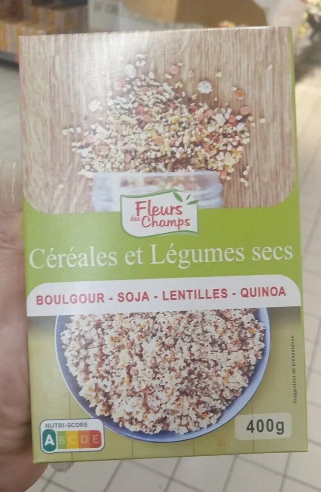 Céréales et légumes secs boules rouges soja lentilles et quinoa