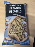 Peanuts in shells roasted