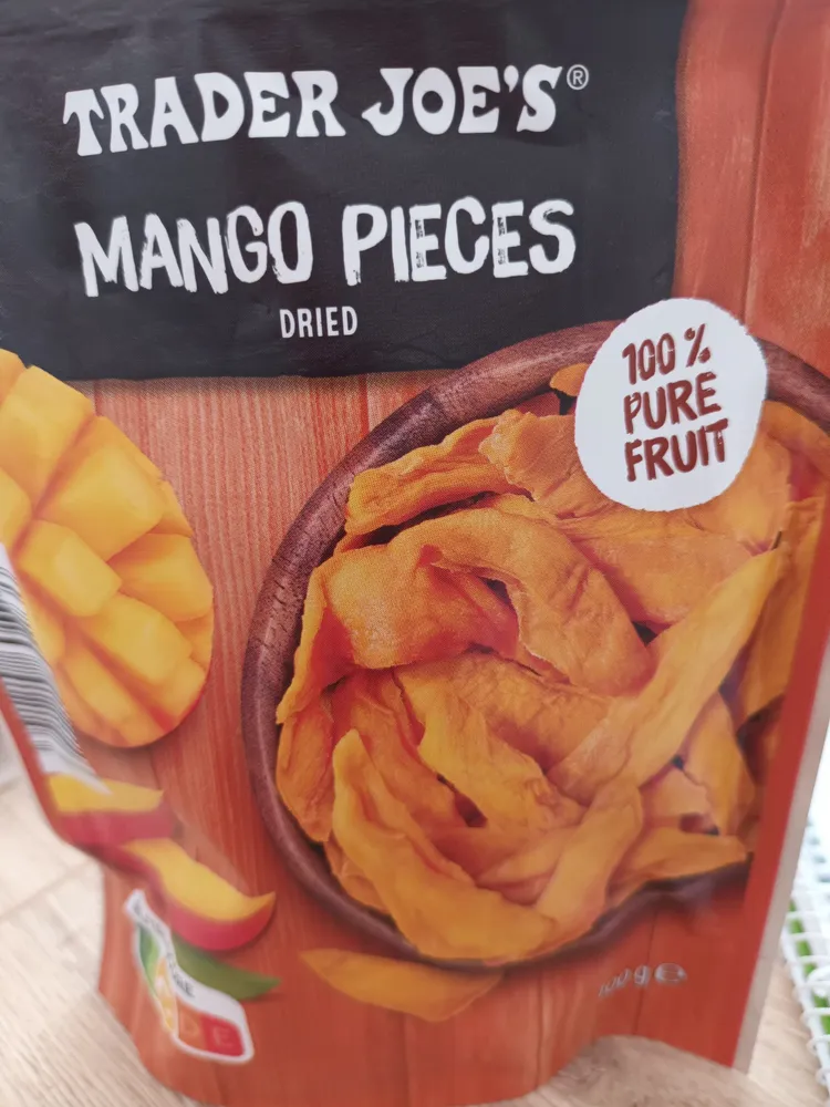 Mango pieces dried
