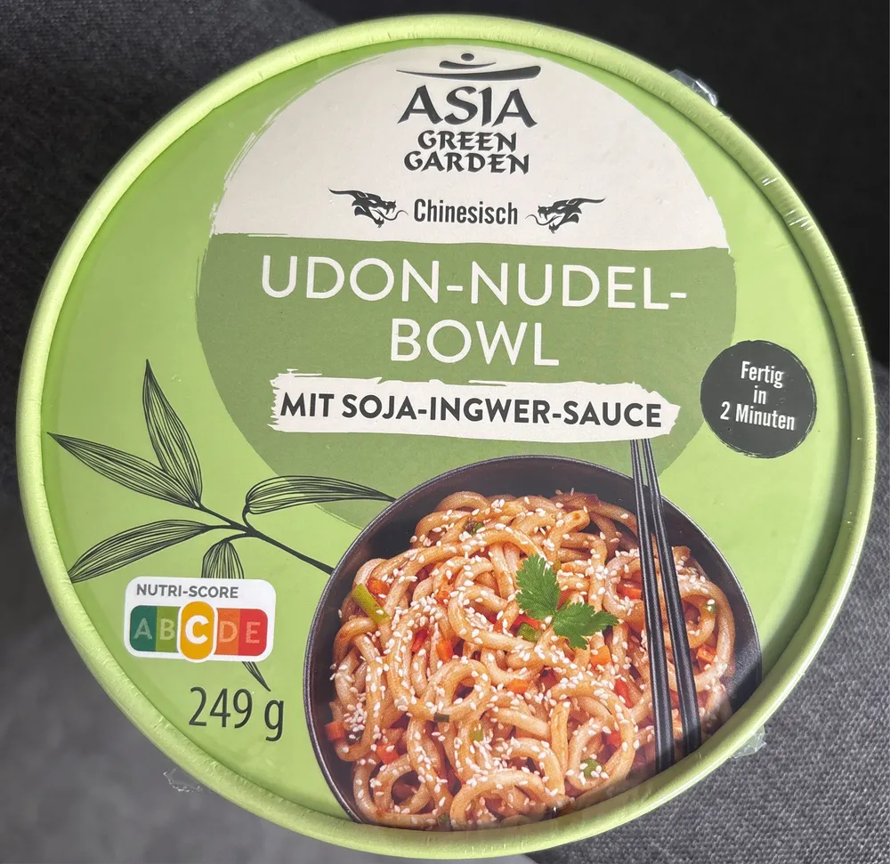 UDON-NUDEL-BOWL MIT SOJA-INGWER-SAUCE