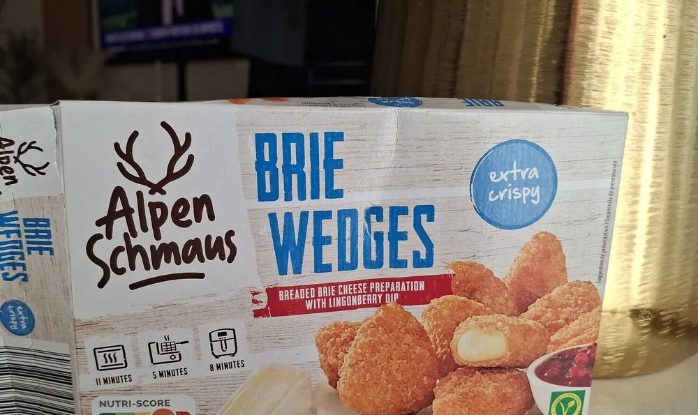 Brie wedges