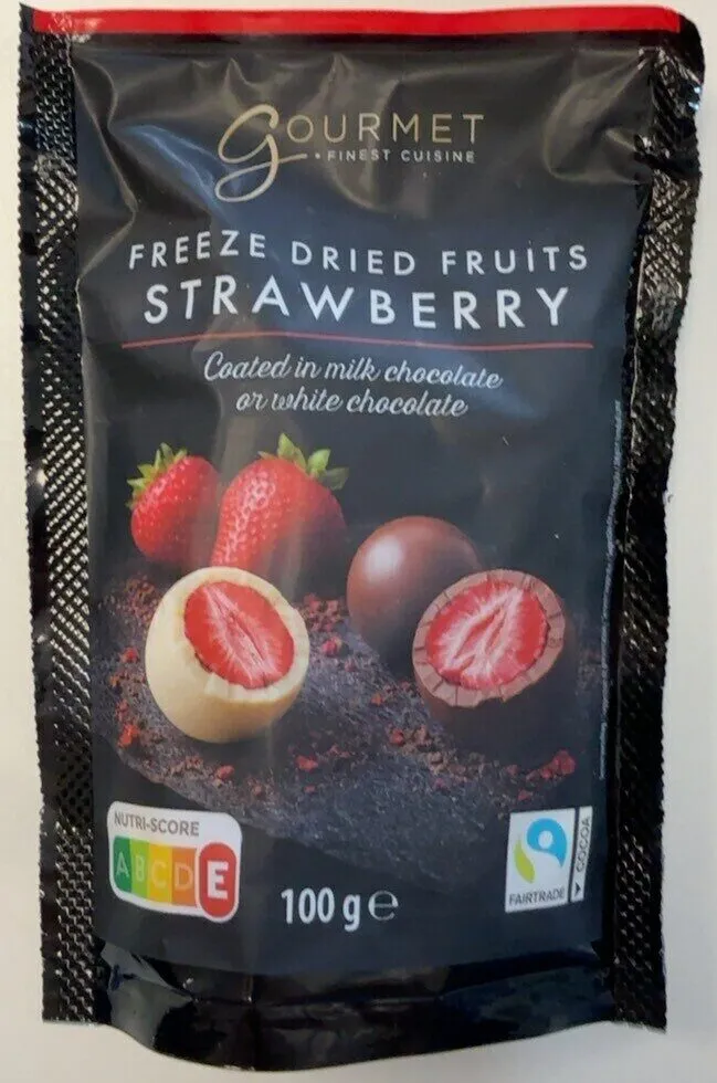 Fraises enrobées de chocolat au lait et blanc