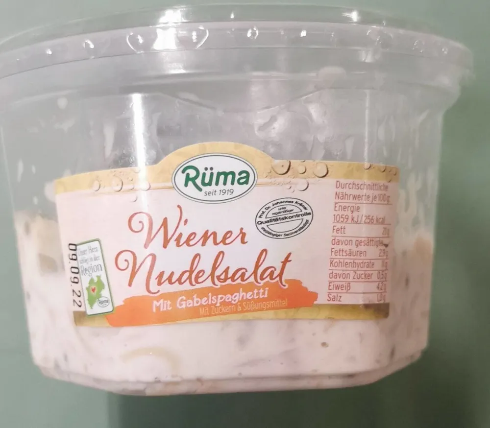 Wiener Nudelsalat