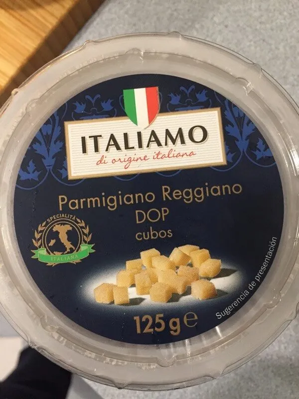 Parmigiano reggiano (cubos)