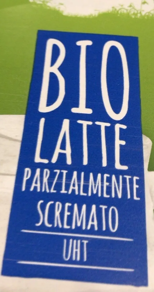 Latte parzialmente scremato bio