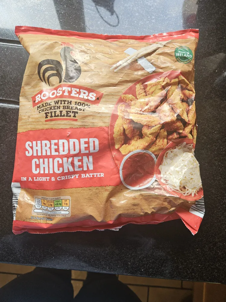SHREDDED CHICKEN IN A LIGHT & CRISPY BATTER