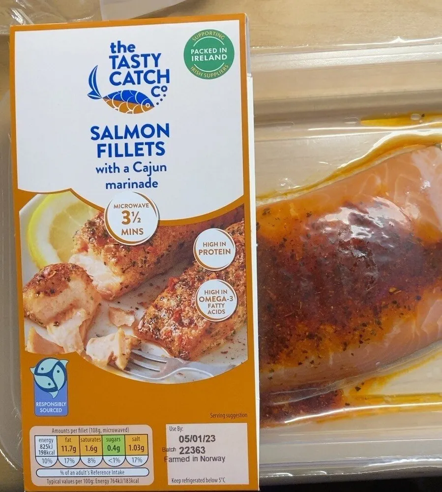 Salmon fillets with cajun marinade