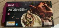 Crispy aromatic duck with pancakes