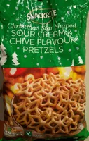 Sour Cream & Chive flavour pretzels