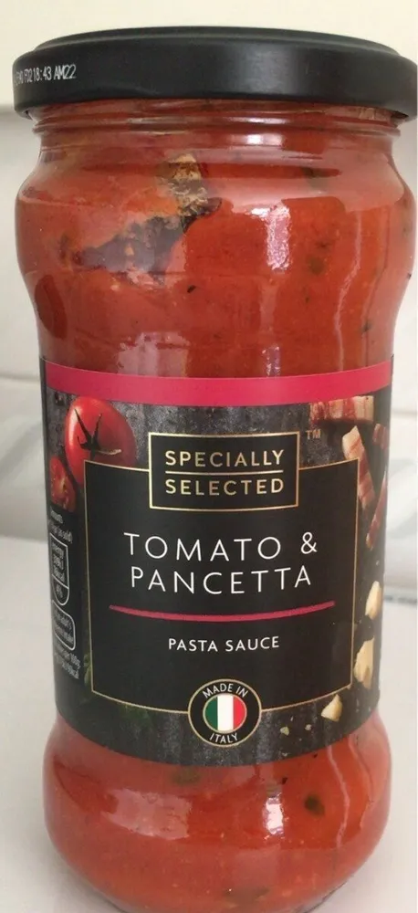 Tomato and pancetta pasta sauce