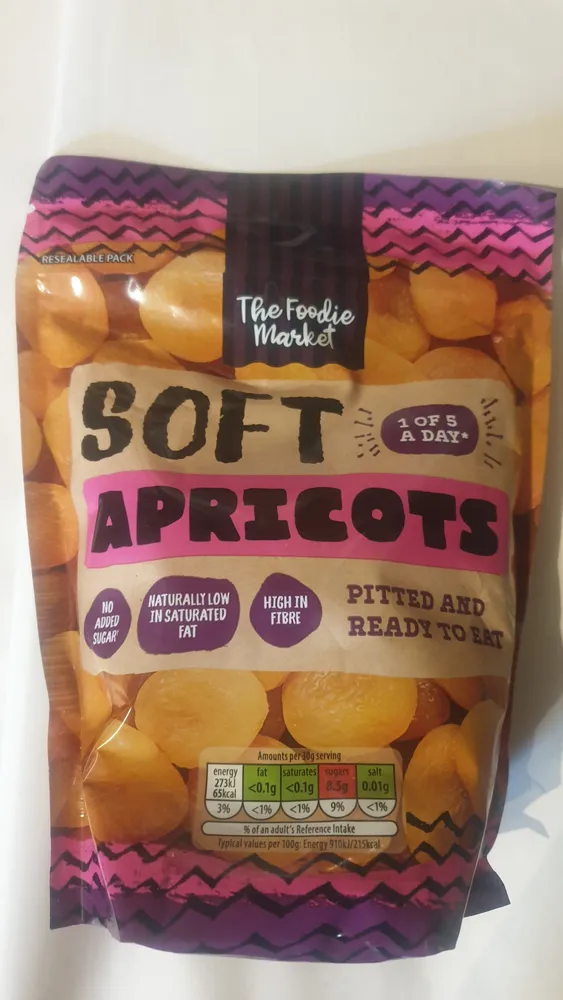 SOFT APRICOTS PITTED AND READY TO EAT