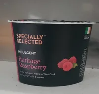 Yogurt with Raspberries and Cream