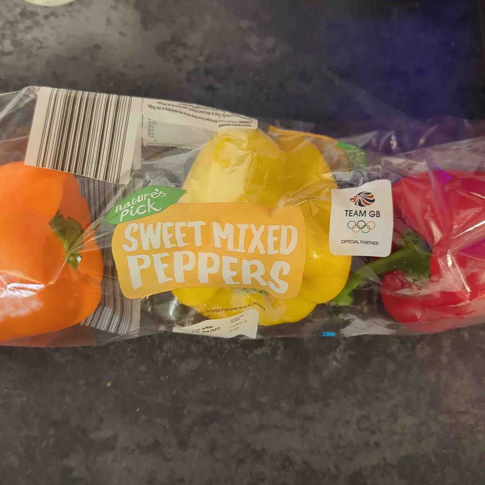 Sweet mixed peppers