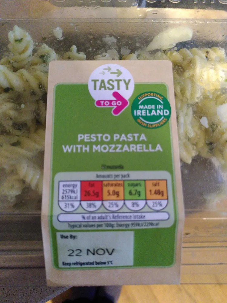 Pesto pasta with mozzarella