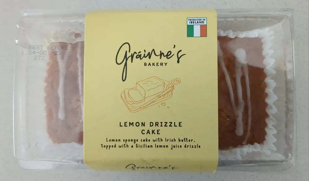 Lemon drizzle cake