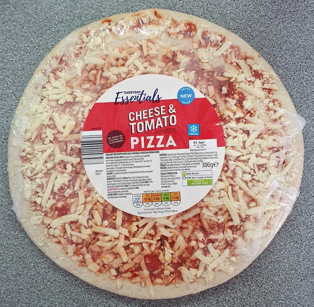 Cheese and tomato pizza
