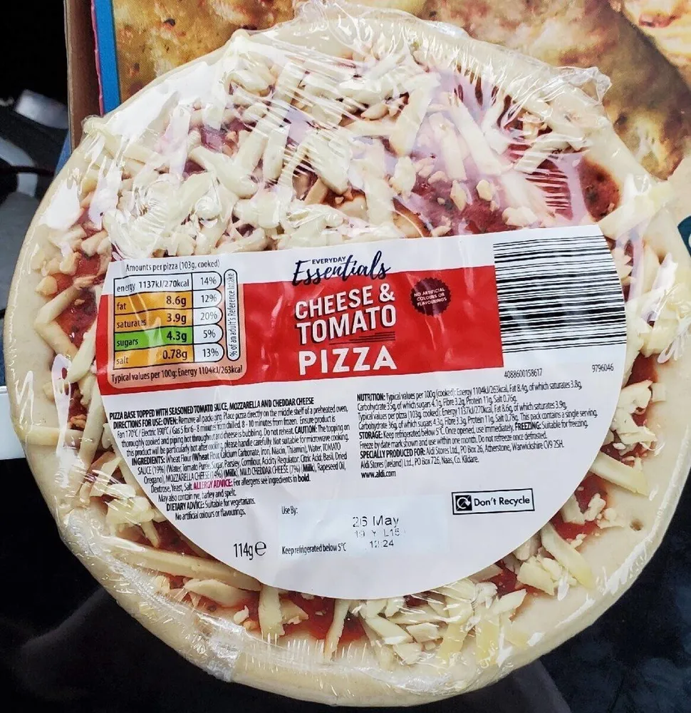 Pizza - Cheese & Tomato