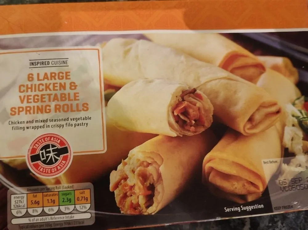 Large chicken and vegetable spring rolls