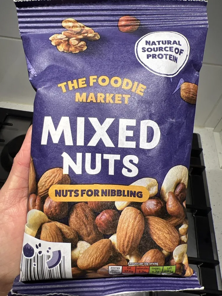 MIXED NUTS