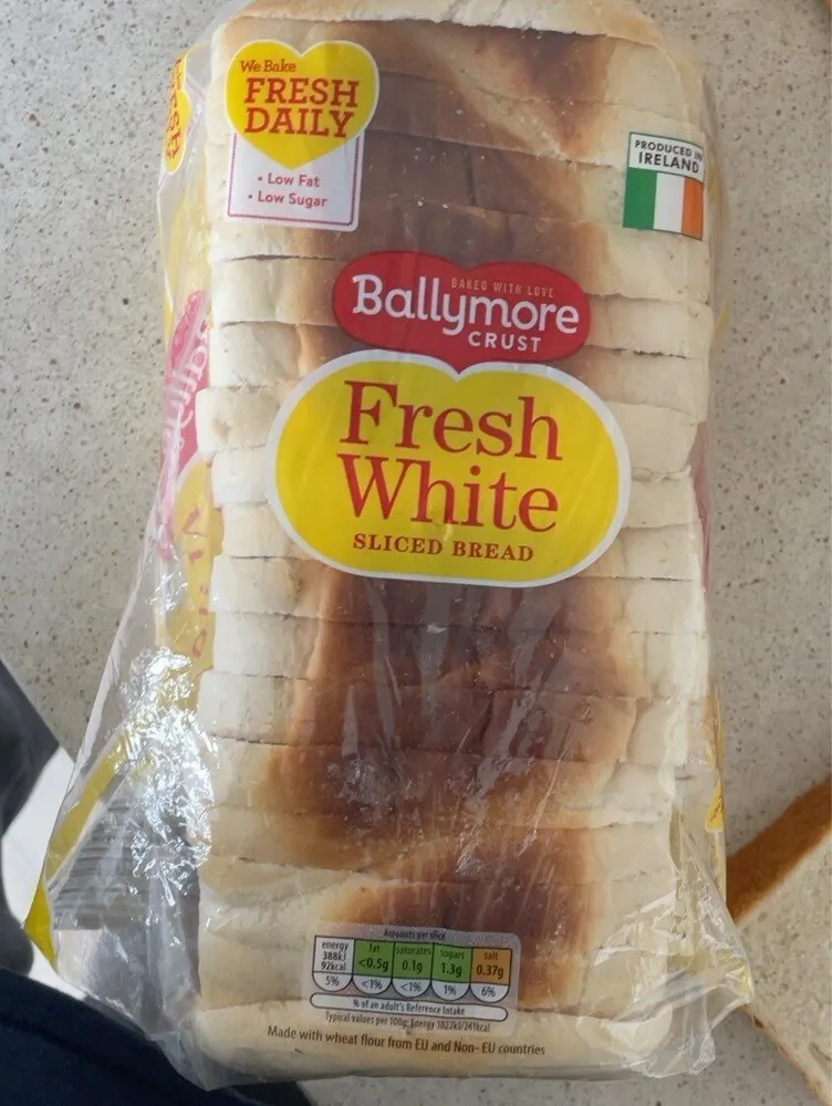 Fresh white sliced bread