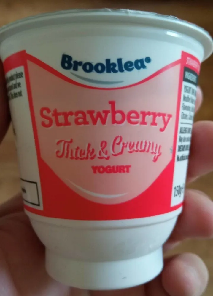 Strawberry Thick & Creamy Yogurt