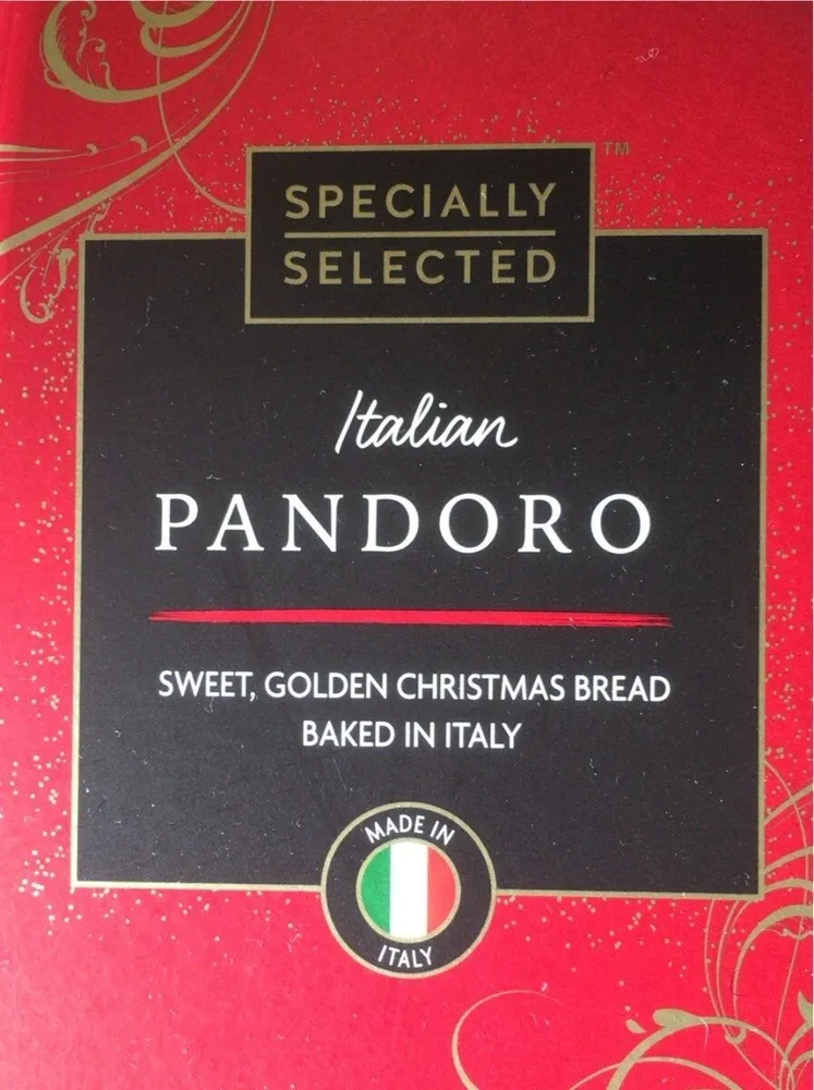 Italian Pandoro
