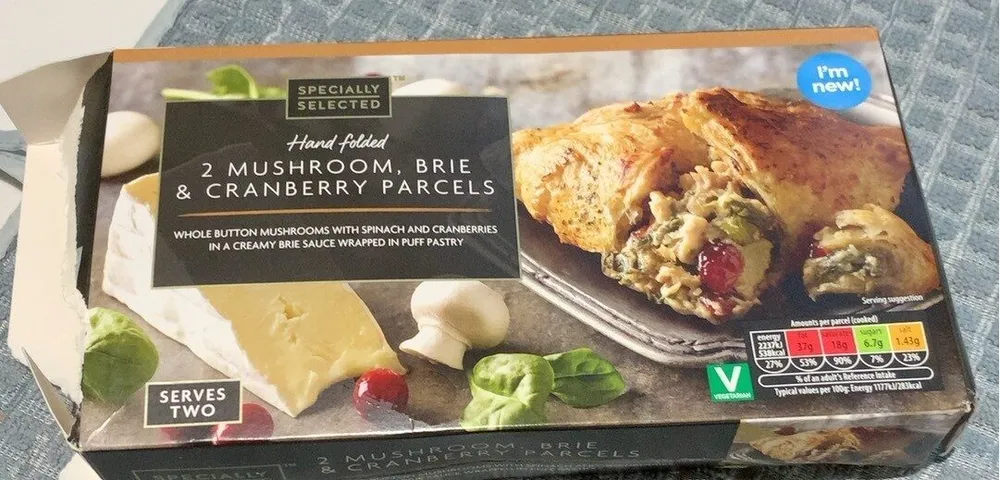 Mushroom brie cranberry parcel
