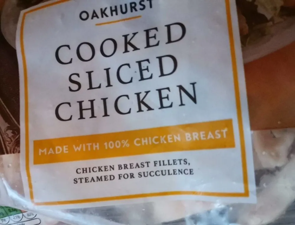 Cooked sliced chicken