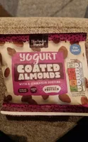 Yoghurt coated almonds with cinnamon dusting