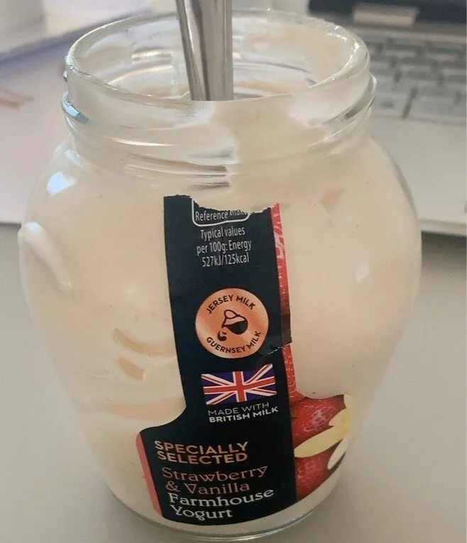 Strawberry and Vanilla Farmhouse Yoghurt