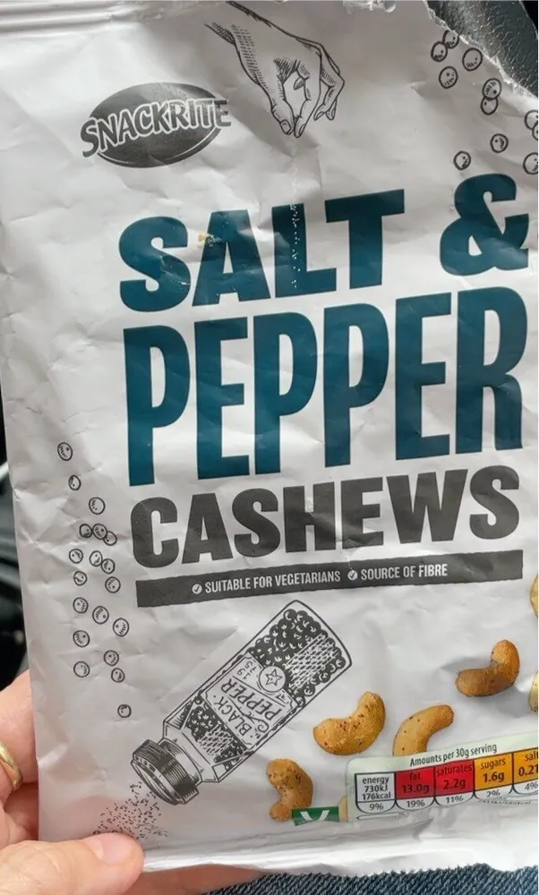 Salt and pepper cashews