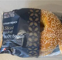 4 sliced seeded brioche bagels