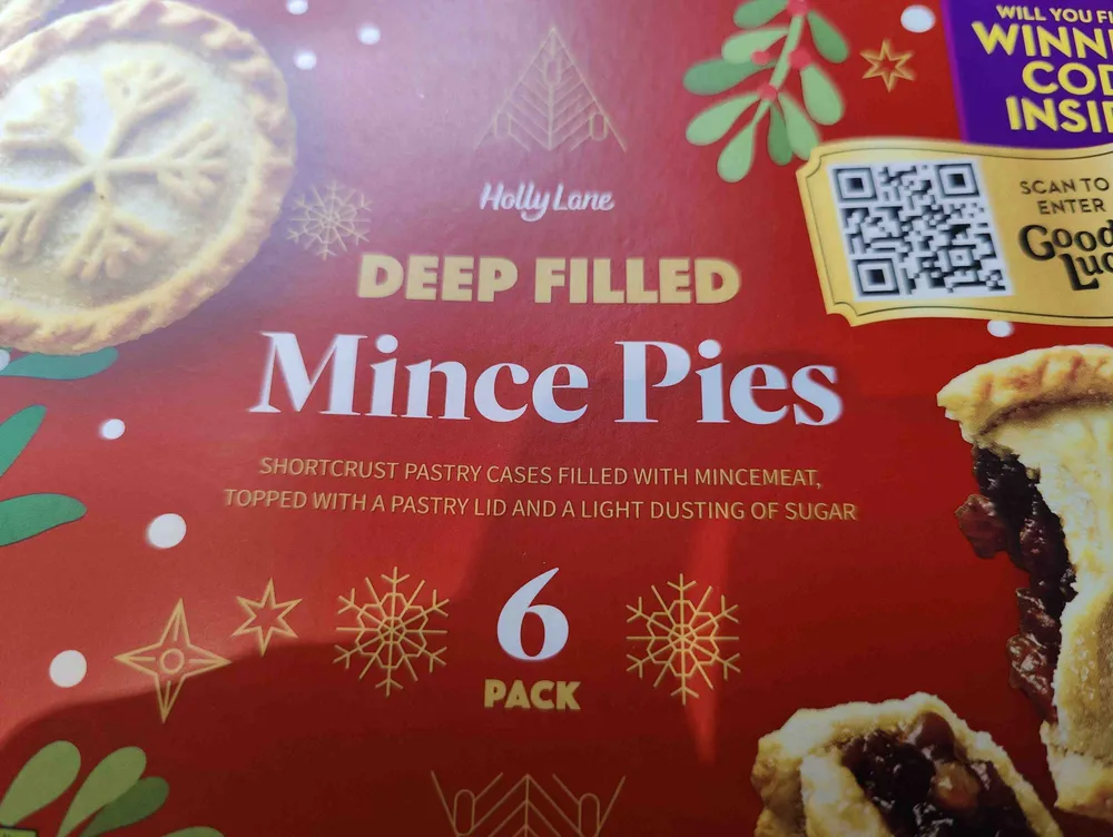 Deep filled mince pies