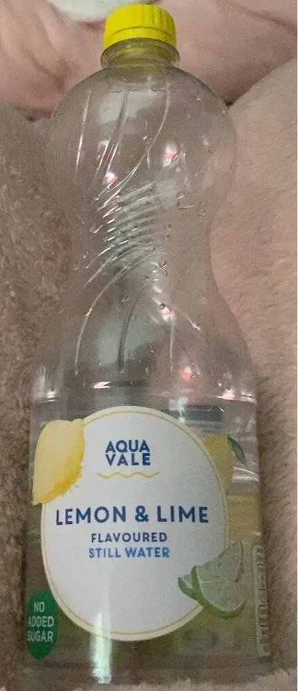 Lemon and lime flavoured still water