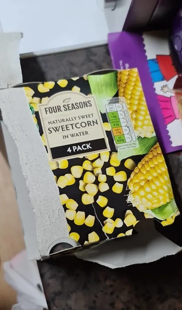 Naturally sweet sweetcorn in water