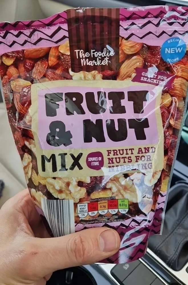 Fruit and nut mix