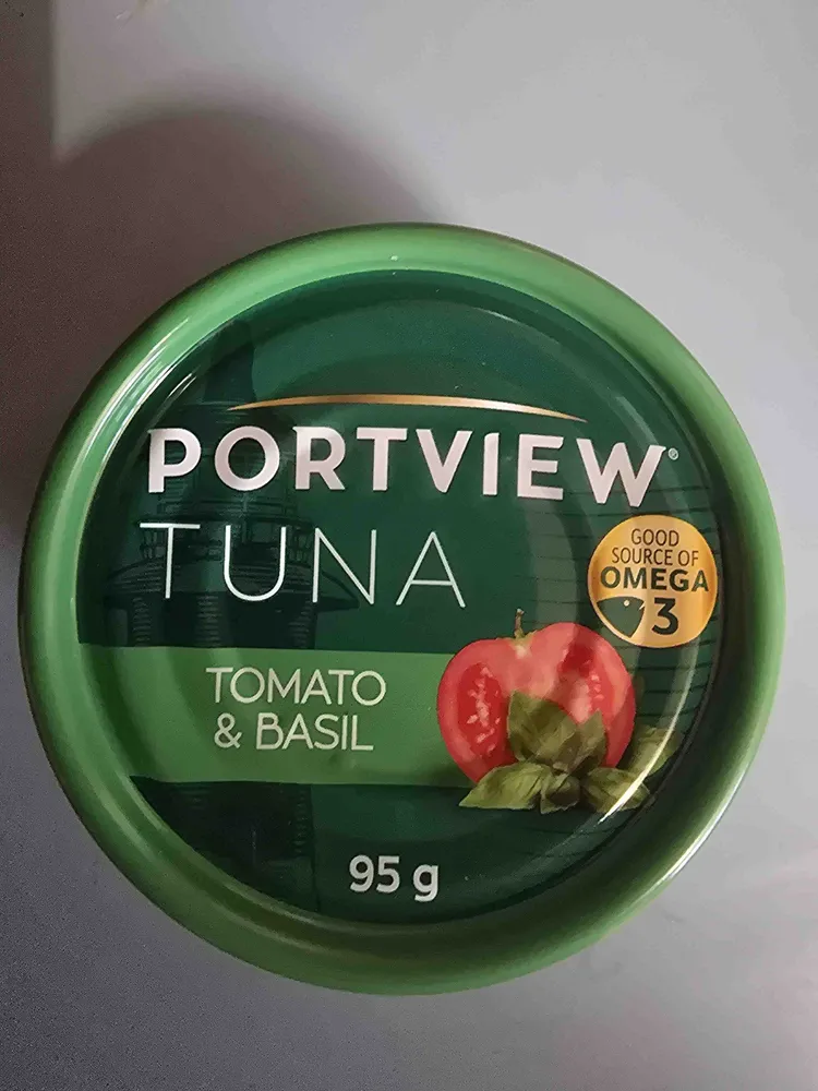 tuna tomato & basil