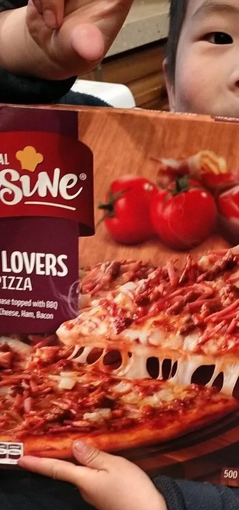 MEAT LOVERS FAMILY PIZZA