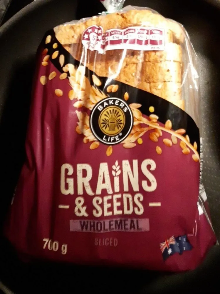 Grains and seeds wholemeal sliced
