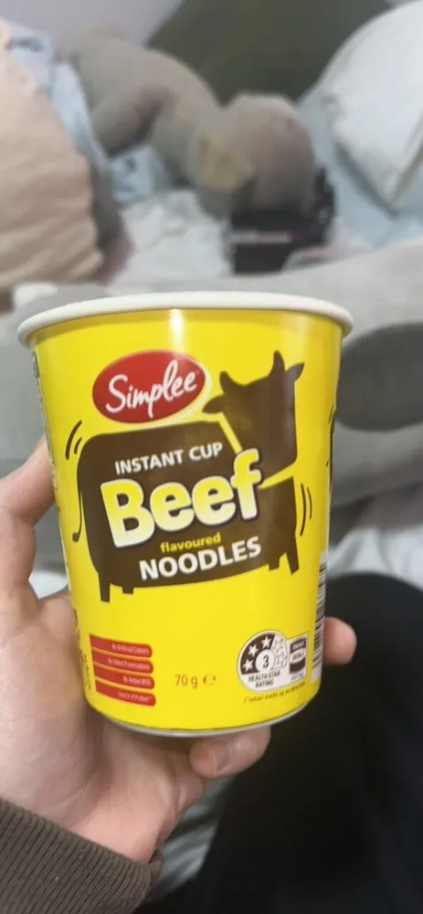 Instant Cup Beef flavoured Noodles