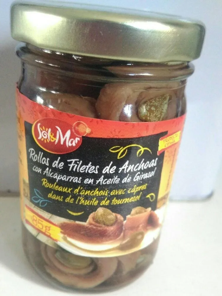 Rouleaux d'anchois avec câpres