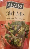 Salat Mix aus kernen und Trockenfrüchten