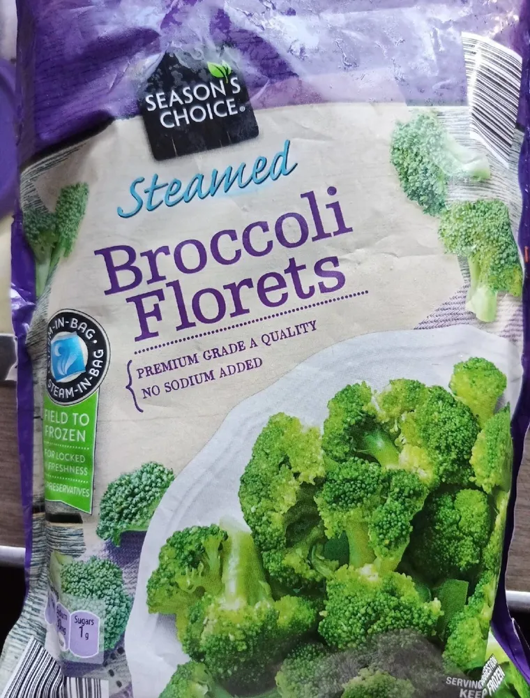 Steamed broccoli florets