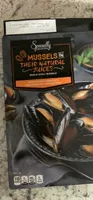 Mussels in Their Natural Juices Whole Shell Mussels