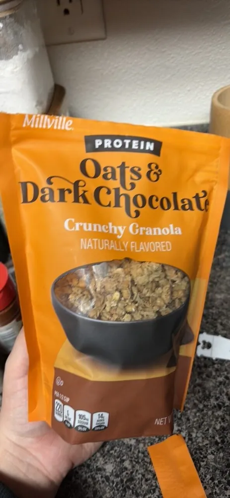 Oats & Dark Chocolate Crunchy Granola