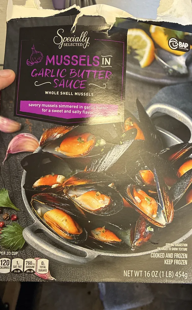 Mussels in Garlic Butter Sauce