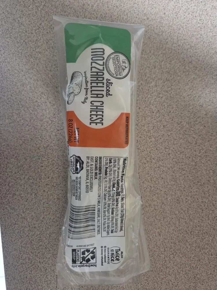 Sliced Mozzarella Cheese