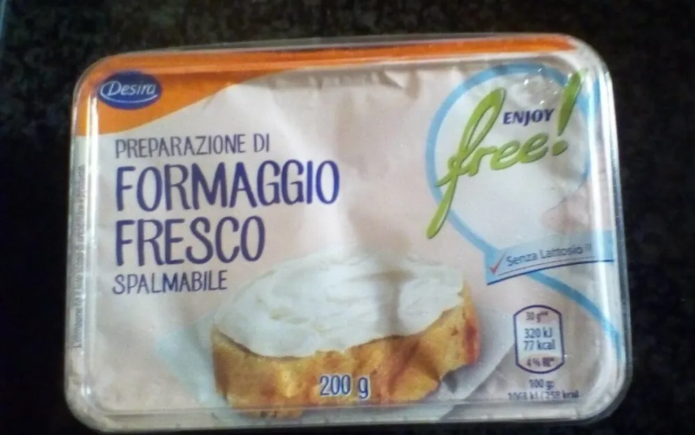 Preparazione di formaggio spalmabile