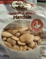 Mandeln blanchiert und geröstet