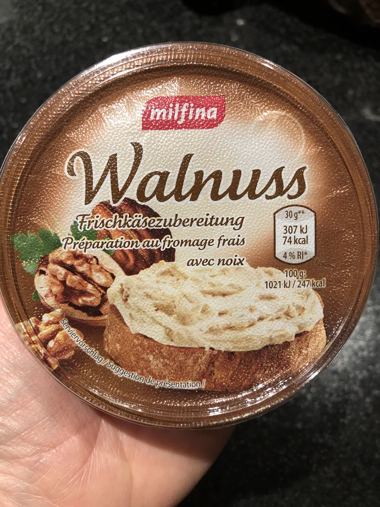 Walnuss, préparation au fromage frais avec noix